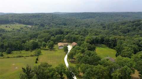 128 Mcginley Rd, Oakland, PA 16025