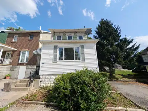 2221 11th Avenue, Altoona, PA 16601