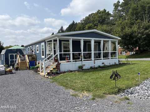 104 Hill Street, Bedford, PA 15522