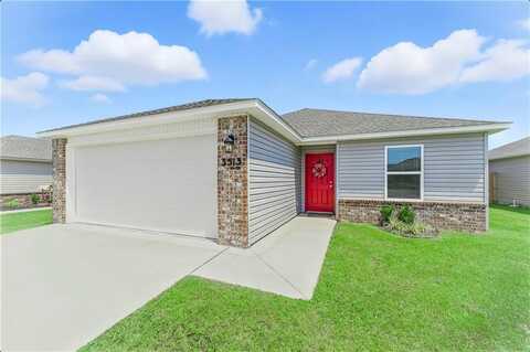 3513 N Scarlet LN, Siloam Springs, AR 72761