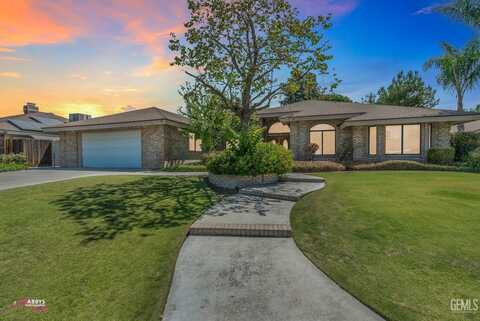 6208 Summer Court, Bakersfield, CA 93308