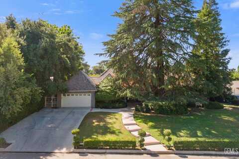 245 El Cerrito Drive, Bakersfield, CA 93305