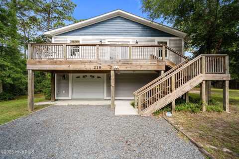 219 NE 49th Street, Oak Island, NC 28465