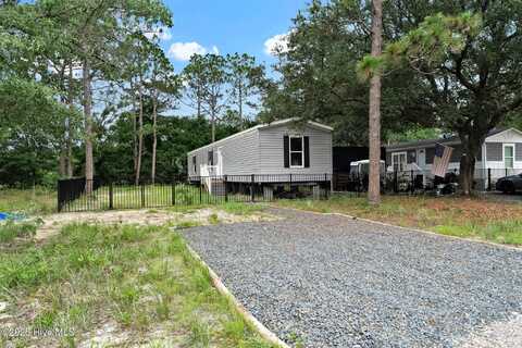 2740 Ocean View Avenue SW, Supply, NC 28462