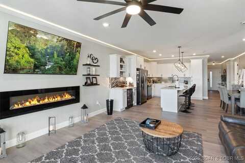 1055 Topsider Lane unit: 212, Osage Beach, MO 65065