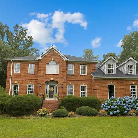 39 Middle Creek Road, Signal Mountain, TN 37377