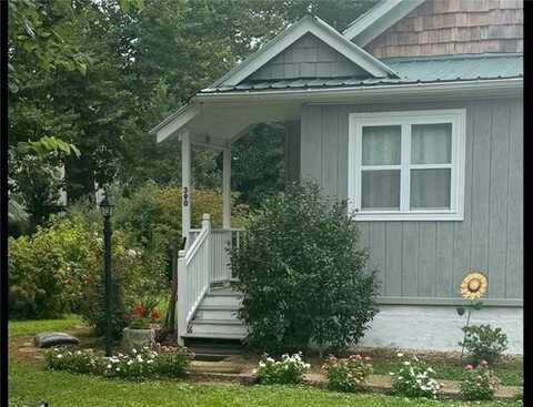 390 Park Street, Urbanna, VA 23175