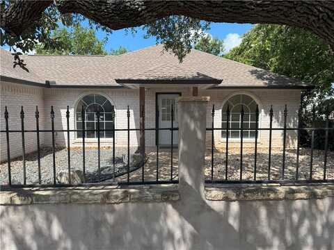 1132 5th, Comfort, TX 78013