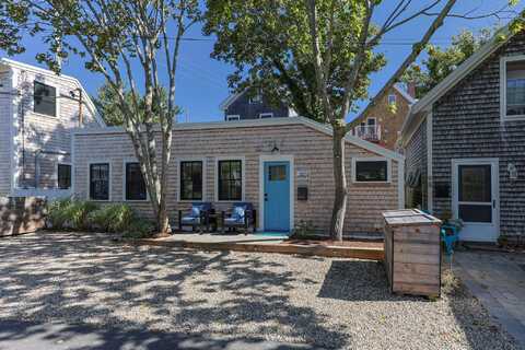 167 Bradford Street unit: B, Provincetown, MA 02657