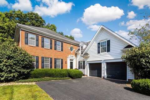 5105 Heath Gate Drive, New Albany, OH 43054