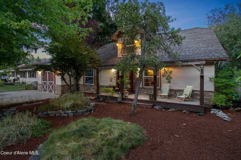 10430 N Strahorn, Hayden, ID 83835