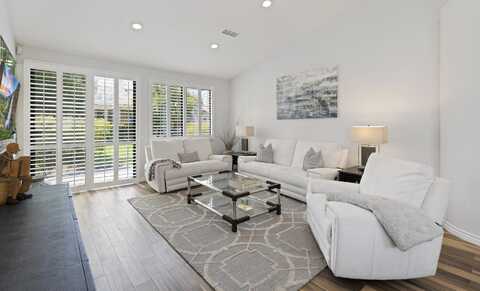 105 Brandigo Circle, Palm Desert, CA 92211