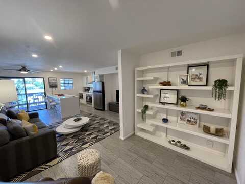 5300 E Waverly Drive, Palm Springs, CA 92264
