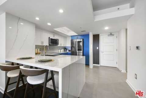 13700 Marina Pointe Dr, Marina Del Rey, CA 90292