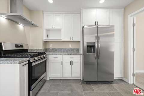 717 W 75th St, Los Angeles, CA 90044