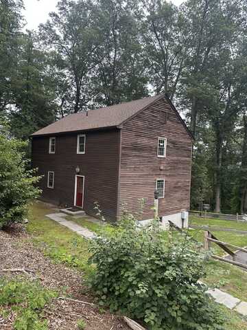 239 Old Farms Road, Avon, CT 06001
