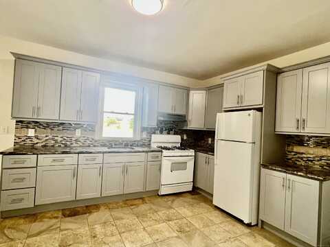 1691 North Avenue, Bridgeport, CT 06604