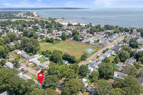 70 Roosevelt Avenue, West Haven, CT 06516