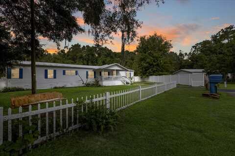 17130 83rd Ct, Fanning Springs, FL 32693