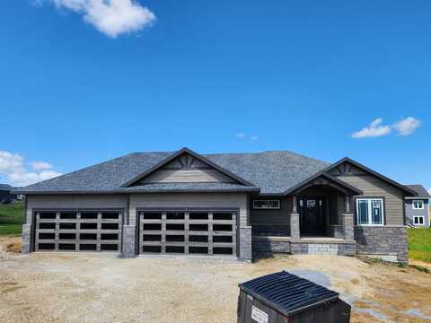 8165 Hugo, Peosta, IA 52068