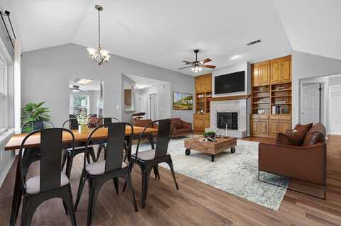 1061 Windmill Drive, Fort Walton Beach, FL 32547
