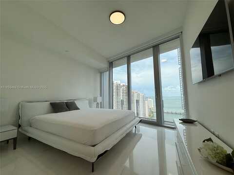 300 Biscayne Blvd Way 2706, Miami, FL 33131