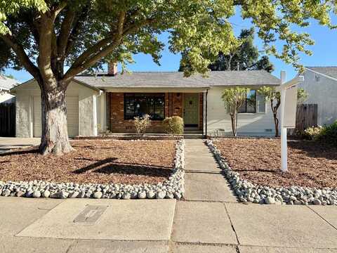 2530 34th Avenue, Sacramento, CA 95822