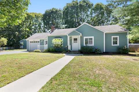 27 May St, Marblehead, MA 01945