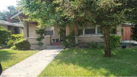 718 Clinton Avenue E, Fresno, CA 93704