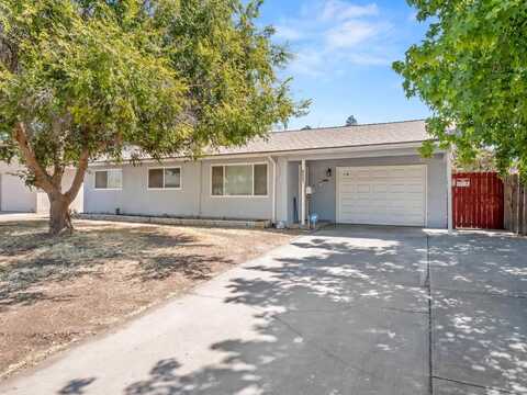 3576 Marks Avenue N, Fresno, CA 93722