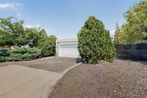 8317 SAN JOAQUIN Avenue SE, Albuquerque, NM 87108