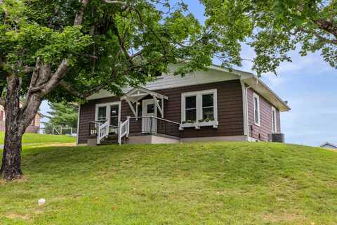 608 B ST, STAUNTON, VA 24401