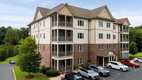31 GABLES EAST WAY, FISHERSVILLE, VA 22939