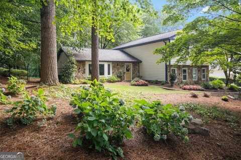 4989 KINGS WOOD, Roswell, GA 30075