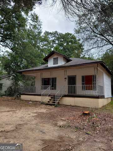1322 Triple Hill, Macon, GA 31206