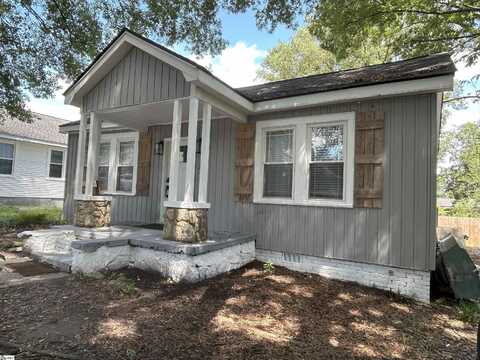 15 Piedmont Avenue, Greenville, SC 29611