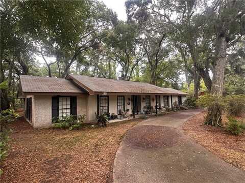 118 Saint Clair Drive, Saint Simons Island, GA 31522