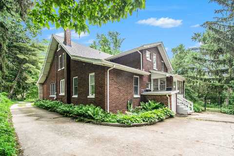 808 Waverly Road, Porter, IN 46304