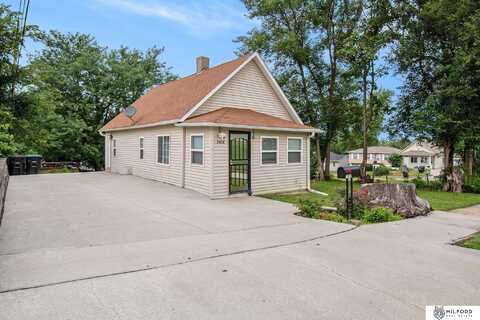 2018 N 35th Street, Omaha, NE 68111