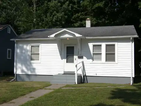 1152 Jennings Avenue, Benton Harbor, MI 49022
