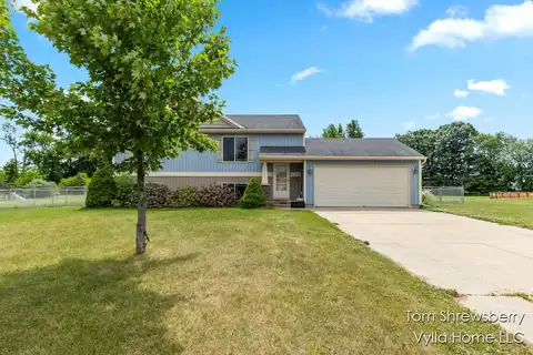 16304 Trent Ridge Drive, Cedar Springs, MI 49319