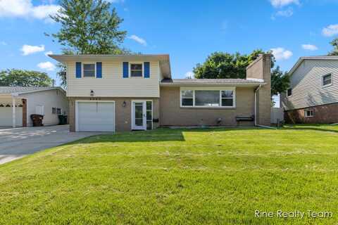 2200 Rossiter Pl Place, Lansing, MI 48911