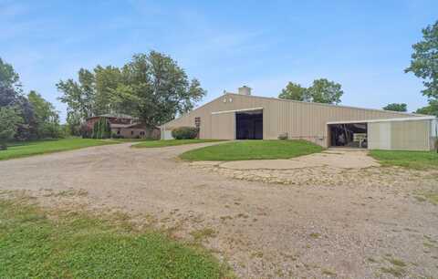8387 Hartel Road, Grand Ledge, MI 48837