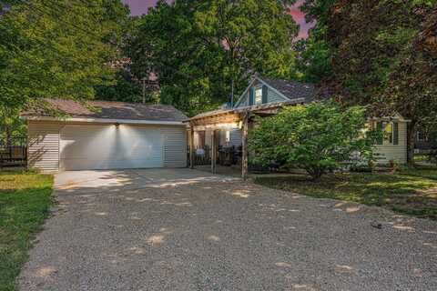 104 Tamarack Street, Allegan, MI 49010