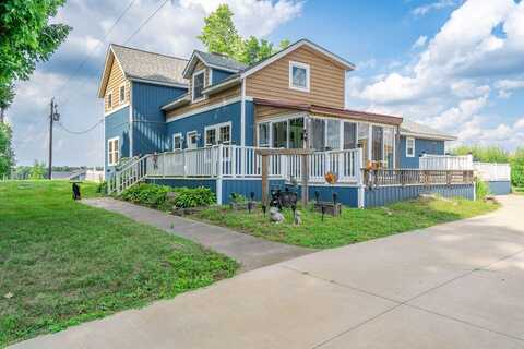 31173 County Road 687, Bangor, MI 49013