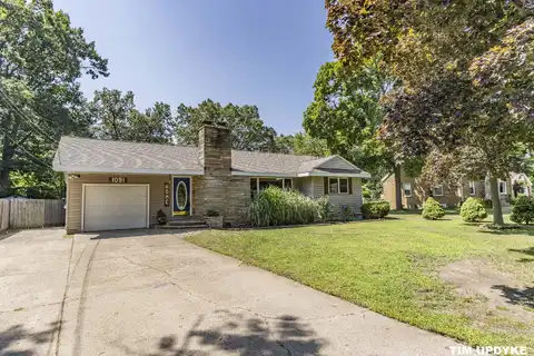 1091 Englewood Avenue, Norton Shores, MI 49441