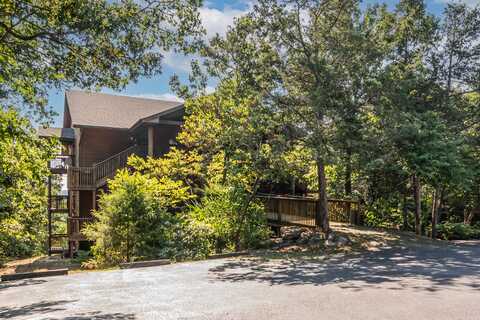 18 Turned Branch Road, Branson, MO 65616