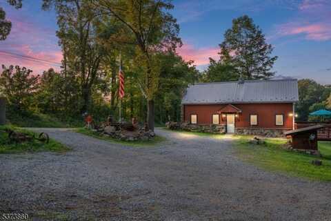 226-248 Barrett Rd, Vernon, NJ 07422