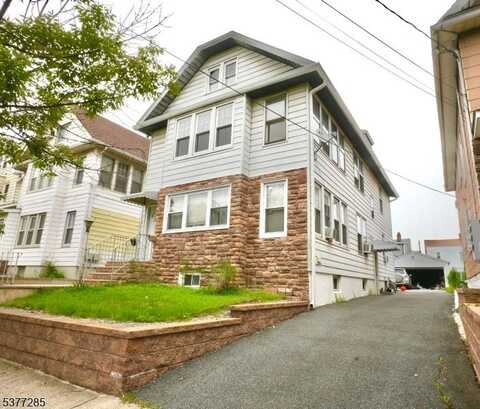 24 Hornblower Ave 2nd Fl, Belleville, NJ 07109