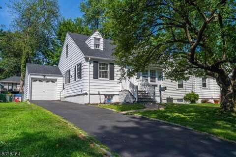 110 Baltusrol Way, Springfield, NJ 07081